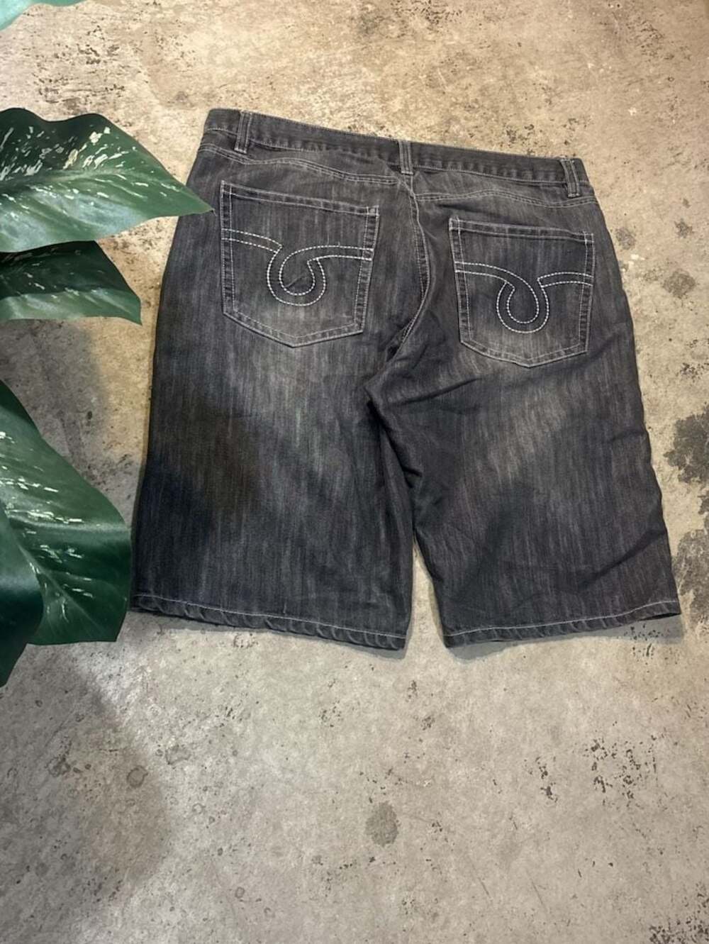 Avirex Vintage Y2K Baggy Black Denim Jorts Shorts Size 40